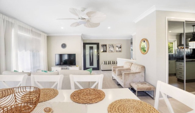 Coastal Luxe Retreat | Walk to Lake & Beach | Sleeps 14