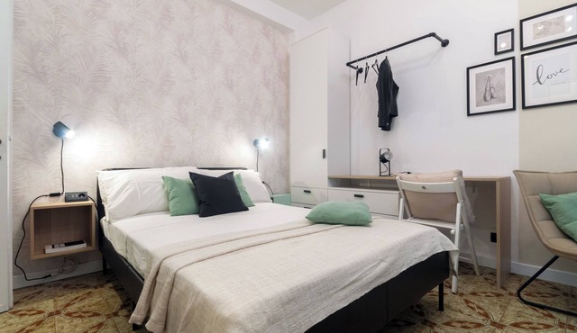 Comfortable and functional studio above the metro for long stay in Milan in Milan