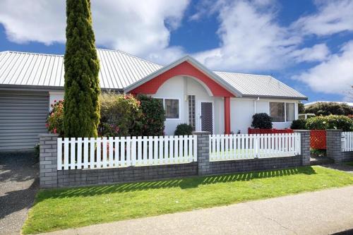 Cosy Parkside Retreat