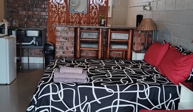 Cozy 1-bedroom, 3 sleeper studio in fabulous Kleinmond