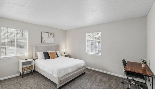 Cozy Downtown Stone Mountain Apartment