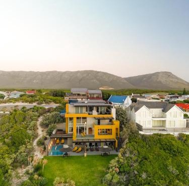 Crayfish Lodge Sea & Country Guest House