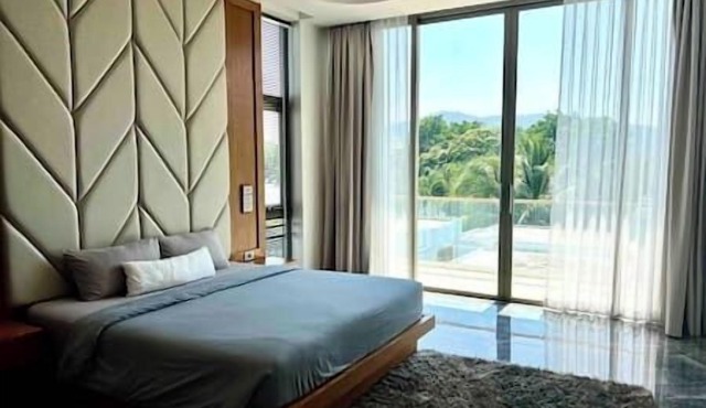 "D-Luxury Pool Villa in Rawai: Exclusive Stay"