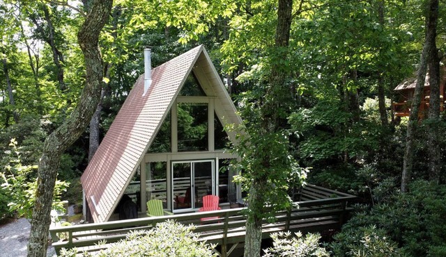 Deluxe A-Frame Chalet in Front of Waterfall in Blue Ridge Mountains, North Carolina
