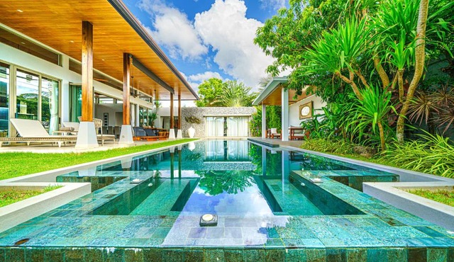Deluxe Villas Phuket Free Airport Pickup from 7 days