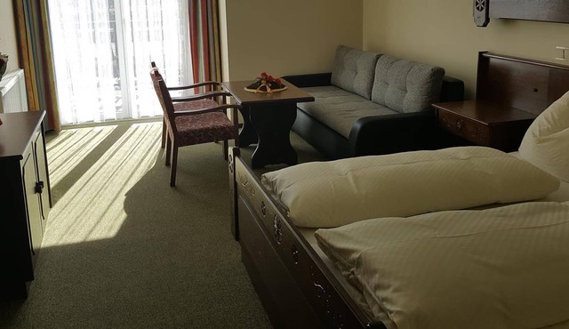 Double room, shower or bath, toilet, balcony - Gasthof-Restaurant Pontiller
