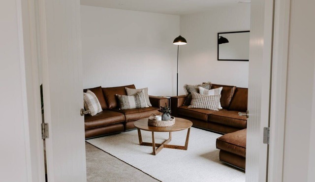 Dovecote: Hot Tub & Game Room in Arrowtown