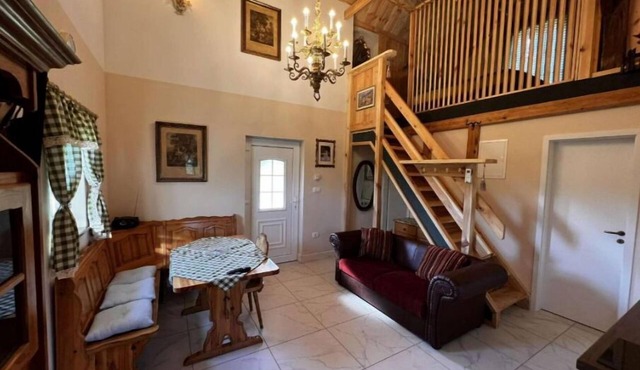 Edenski vrt Small One-Bedroom House with Terrace