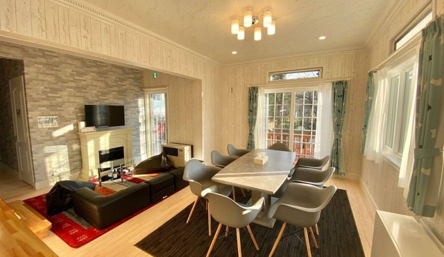 Entire building reserved Newly built American house within walking distance of Karuizawa Shopping /Kitasaku-gun Nagano