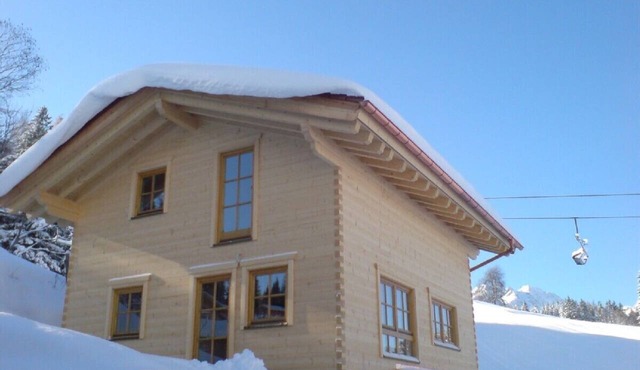 Exclusive log cabin - ski lodge, by the ski slopes, Zen-style design in Annaberg