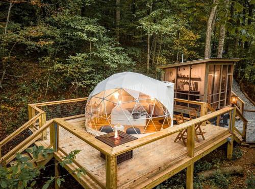 Experience Unrivaled Luxury: Exclusive Dome with Hot Tub and Unique Views in North Carolina