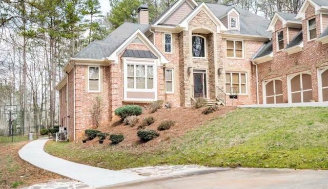 MAJOR INTERNATIONAL SPORTING EVENT READY! Spacious 8-bedroom Retreat in Stone Mountain