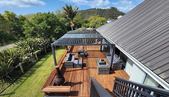 FlipFlop Inn - fully fenced, central home only steps away from shops and beach