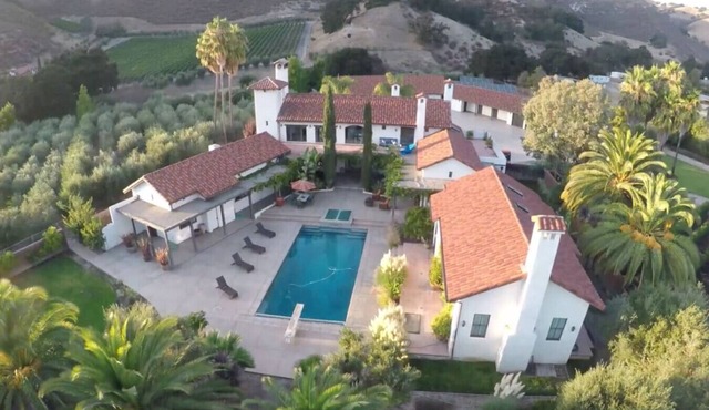 Hacienda House on Vineyard w/Pool/Hot Tub/GameRoom