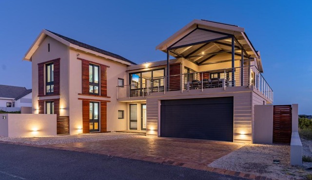Hermanus Beach House at CShine
