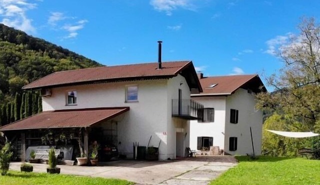 Hisa Pelance, 5 bedroom house on top location