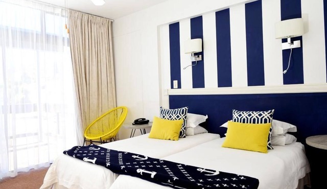 Hoedjiesbaai Hotel