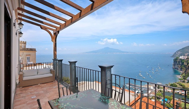 Holiday Home "Casetta Punta la Guardia" with Sea View, Private Terrace & A/C