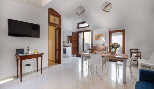 🌸 Il Tulipano – Elegance and Tradition in the Heart of Vico Equense