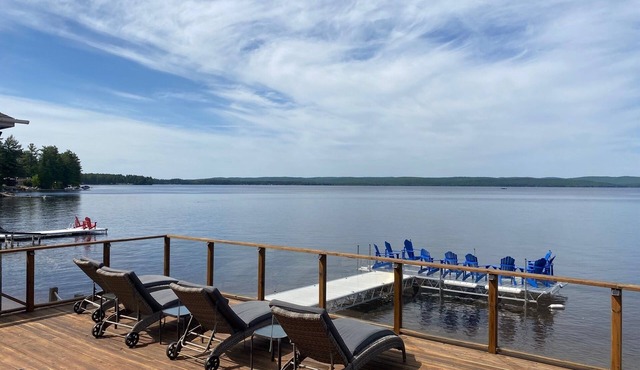 Incredible views, ample amenities & cozy atmosphere in Killaloe