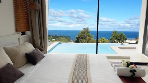 Infinity Villa in Salad Beach