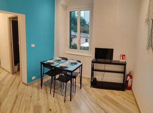 Interno 4 in Genoa