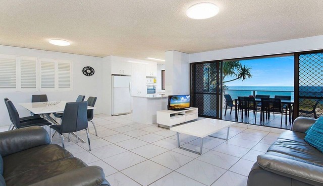 Jilci Unit 4 Kings Beach QLD