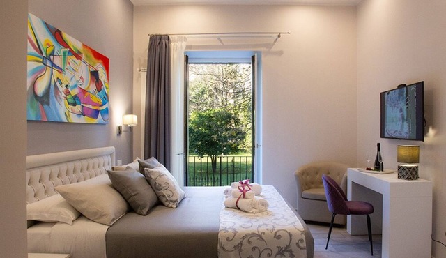 KING HOME Royal Gardens B&B