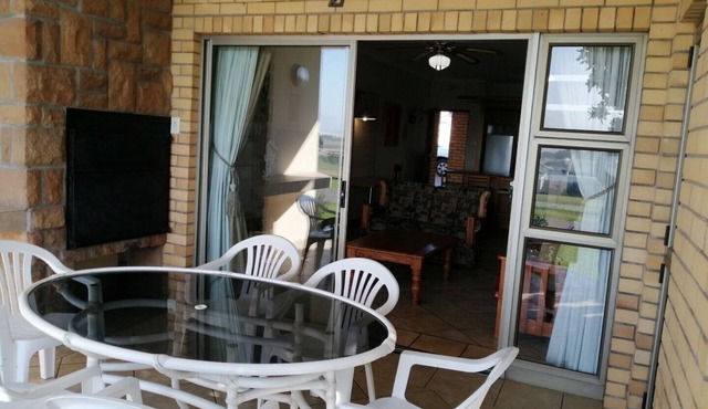 KINGKLIP 2 - 2bedr/2bathr apartment, BBQ, near shopping center and main beach