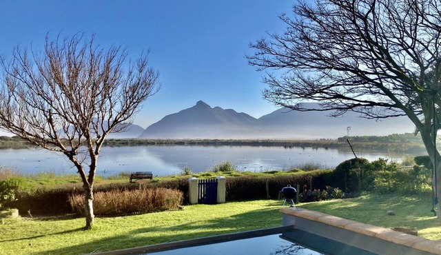 Kommetjie Luxury Retreat for Families & Groups