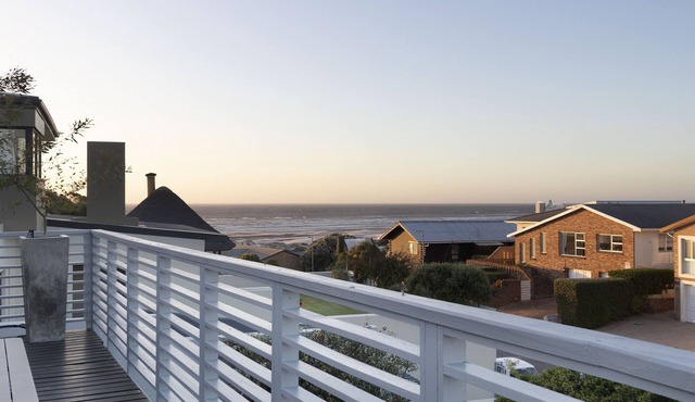 Korhaan House - Five Bedroom House, Sleeps 10