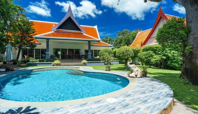 La Romanee Beautiful Pool Villa 3BR