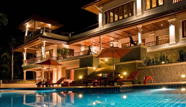 Large Luxury 6 Bed Pool Villa sleeps 13 with daily maid service nr Layan Beach