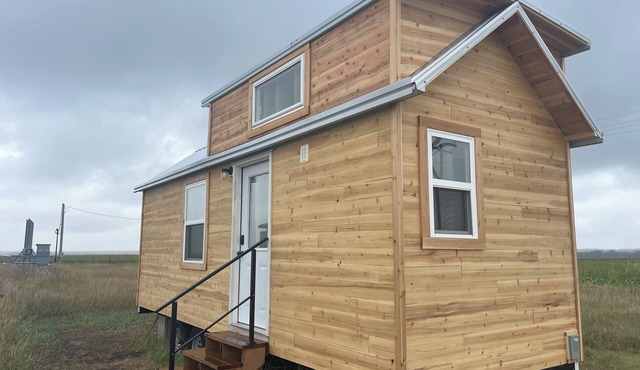 Large Tiny Home Cabin - Sleeps 6 in Gorham
