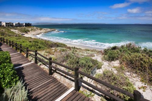 Love, Peace and Water, Langebaan, 8-sleeper