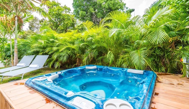 Lovely Villa with Lush Garden