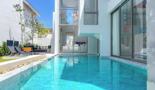 Luxury 3BR Pool Villa PrideLux 4 L10