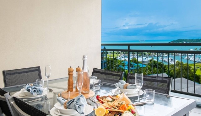 Luxury Oceanview Apartment | 2 Bedrooms | 2 Ensuites | Resort Pool