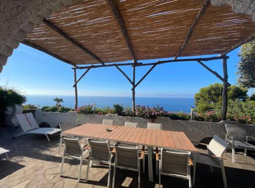 Luxury Sea View Villa La Birbirella