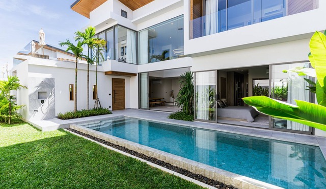 Luxury Villa Zenithy with Pool