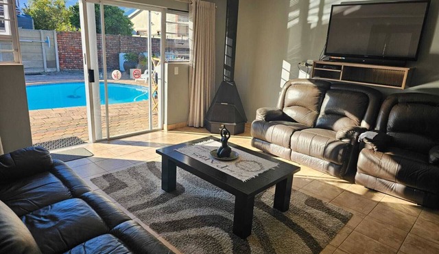 Menza Self-Catering apartment in George,Garden Route - South Africa.
