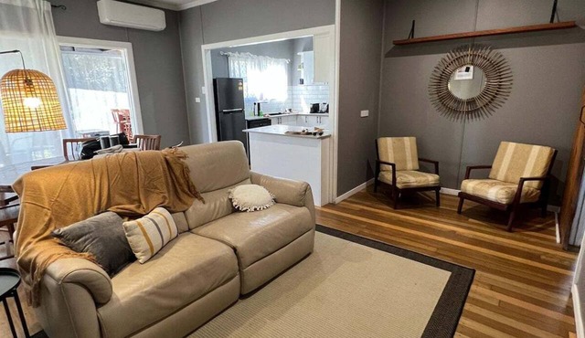 Modern and Stylish 3Bed 2Bath home Townsville