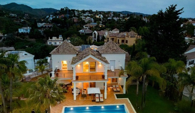 Moscu 13 Comfortable holiday residence in Marbella