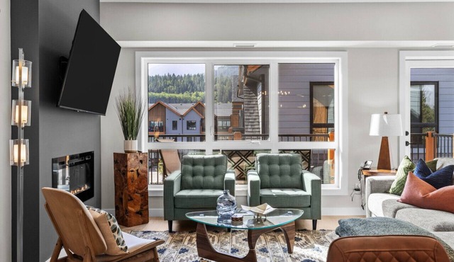 Mountain Views | Pool & Hot Tub | Chic Interior in Dead Man`s Flats