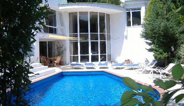 My Rental Homes - Villa Ettore with private garden, sea view and swimming pool