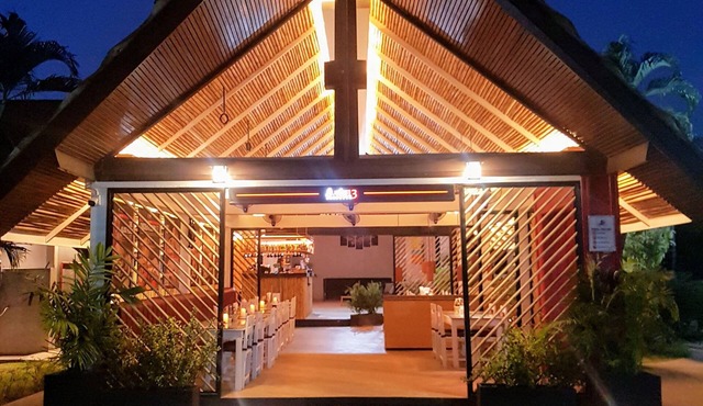 Naiharn Beach Resort