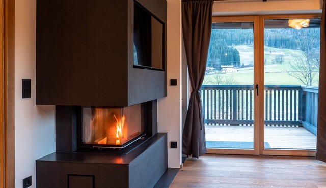 Neubau-luxuswohnung mit Sunset-terrasse; Modern; Lift; Sauna; Ski- & Radraum