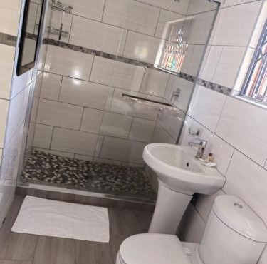 Obaa Sima Guest House
