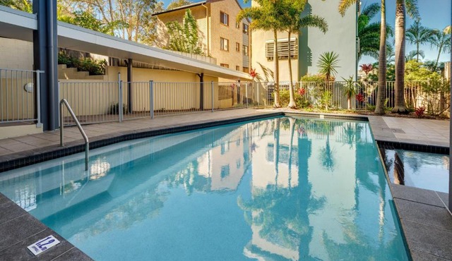 Ocean Breeze Retreat: Kings Coastal Apartment