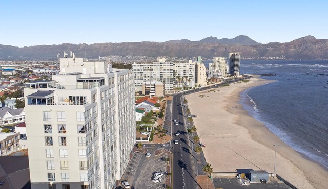 Odeon Towers 1102 - Two Bedroom Apartment, Sleeps 4